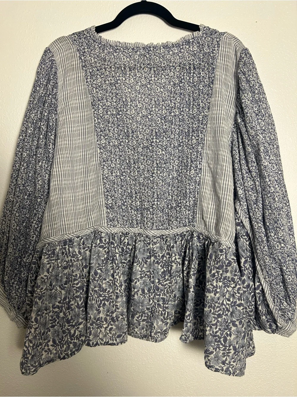 American Eagle Outfitters Blue & White Popover,V-neck Mixed-Print Peasant Blouse - Picture 7 of 8